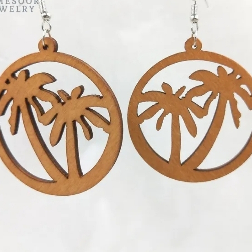 Wooden  Music Note or Palm